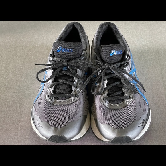 ASICS GT 1000 - Picture 2 of 5